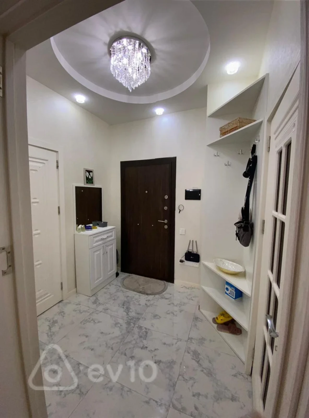 Kirayə verilir 2 otaqlı yeni tikili 50 m²