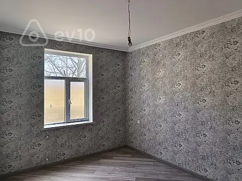Satılır 4 otaqlı həyət evi 140 m²