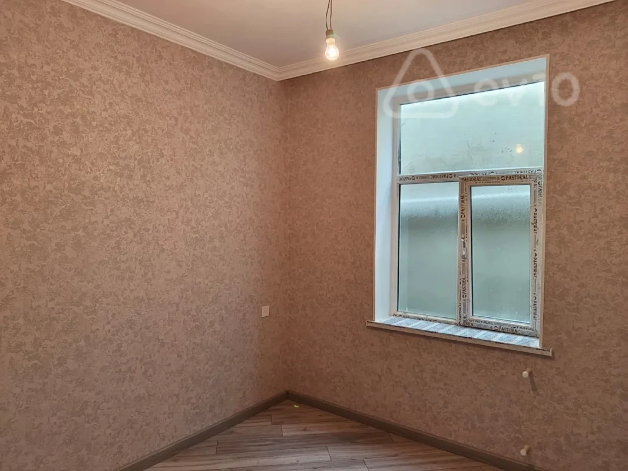 Satılır 4 otaqlı həyət evi 140 m²