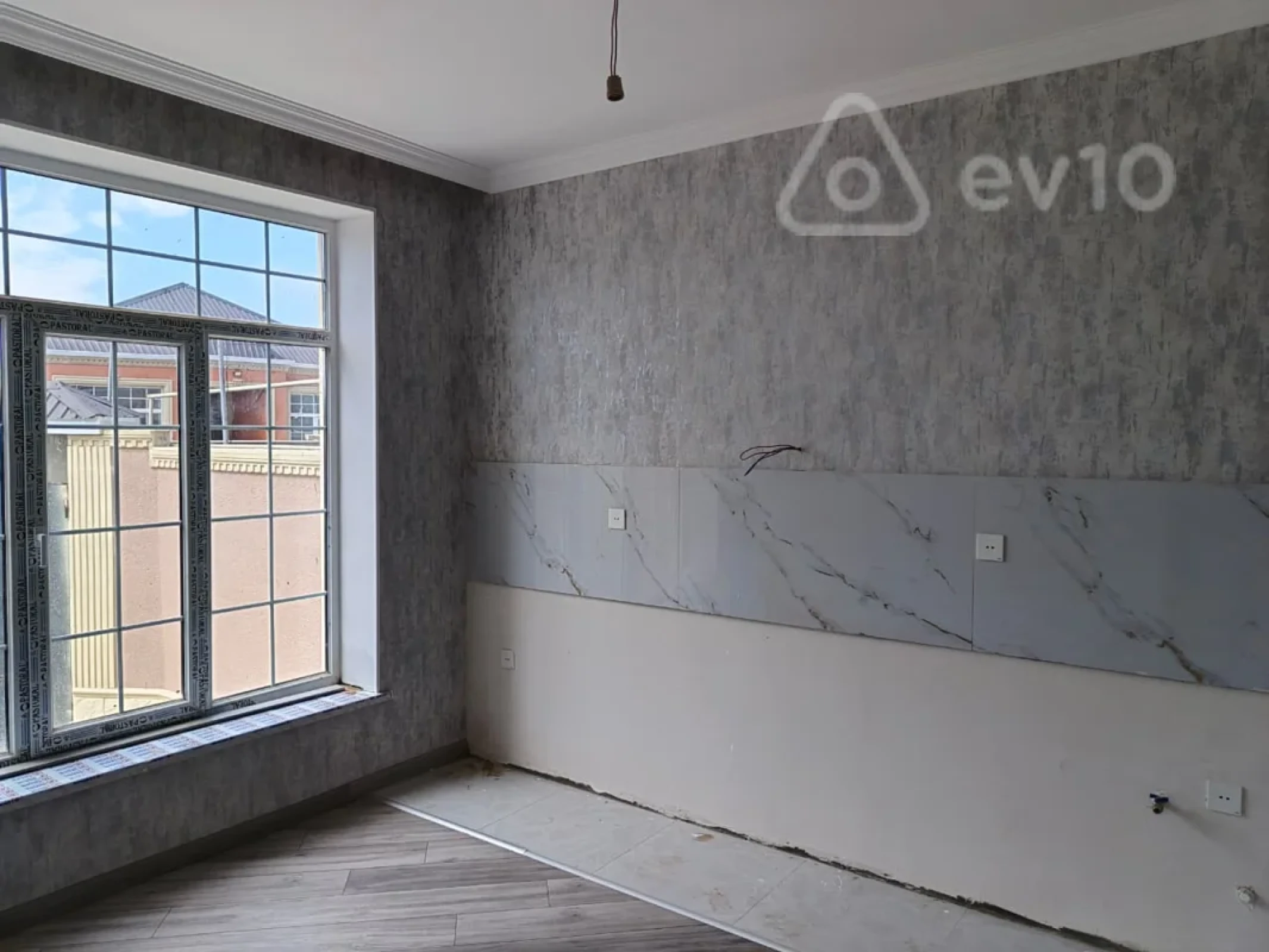 Satılır 4 otaqlı həyət evi 140 m²