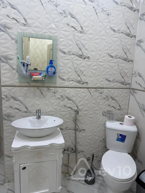 Kirayə verilir 2 otaqlı yeni tikili 75 m²