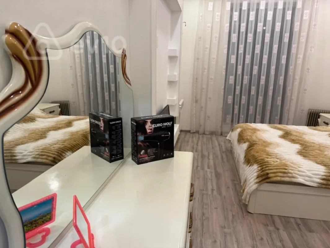 Kirayə verilir 2 otaqlı yeni tikili 75 m²