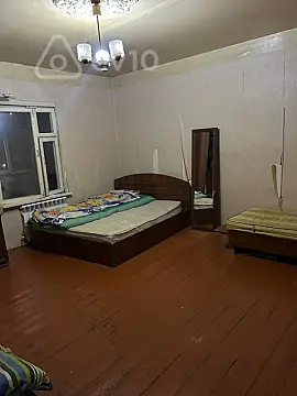 Kirayə verilir 4 otaqlı köhnə tikili 120 m²