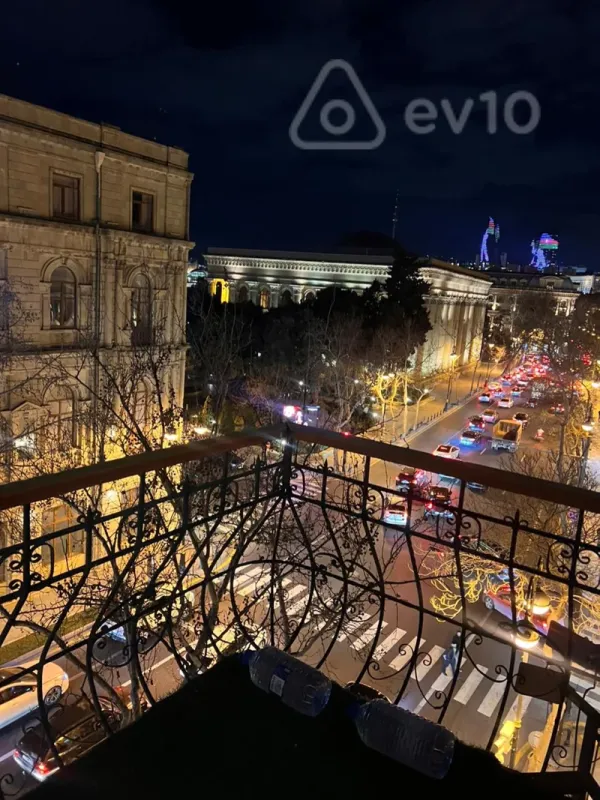 Kirayə verilir 3 otaqlı köhnə tikili 75 m²