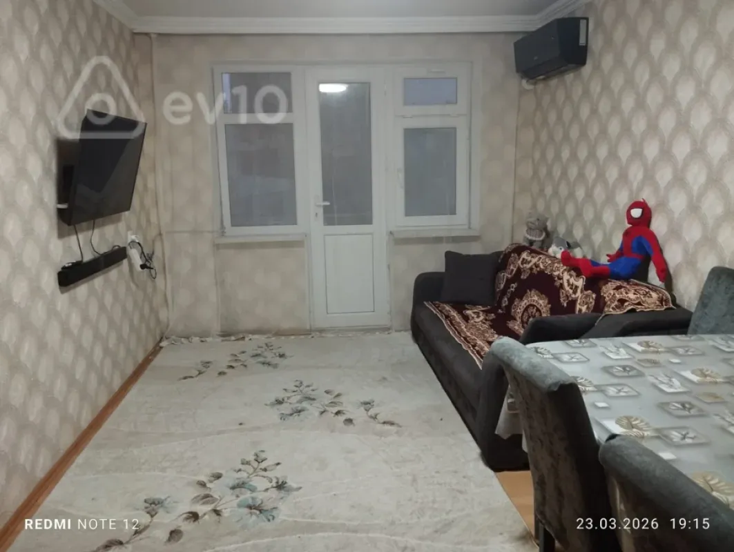 Kirayə verilir 2 otaqlı köhnə tikili 50 m²