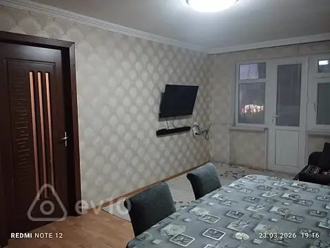 Kirayə verilir 2 otaqlı köhnə tikili 50 m²