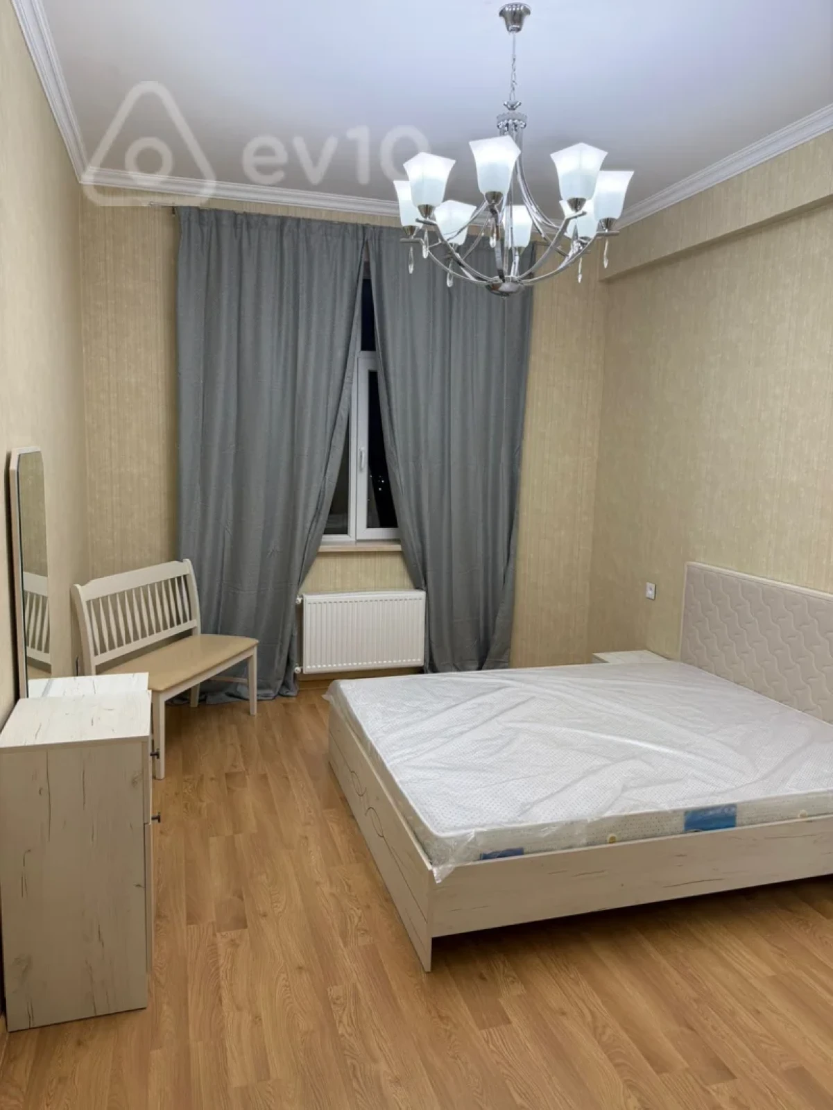 Kirayə verilir 3 otaqlı yeni tikili 75 m²