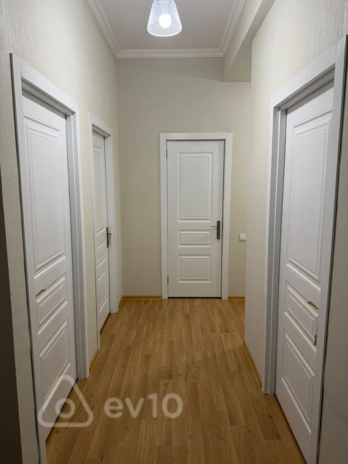 Kirayə verilir 3 otaqlı yeni tikili 75 m²