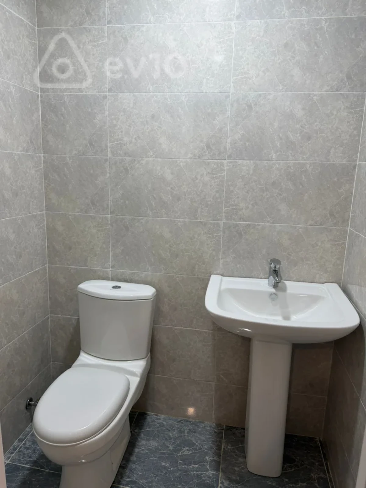 Kirayə verilir 3 otaqlı yeni tikili 75 m²