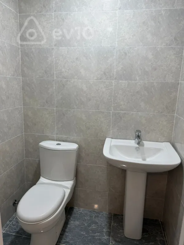 Kirayə verilir 3 otaqlı yeni tikili 75 m²
