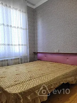 Kirayə verilir 2 otaqlı həyət evi 70 m²