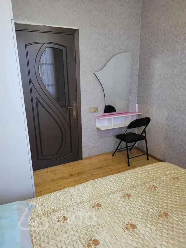 Kirayə verilir 2 otaqlı həyət evi 70 m²