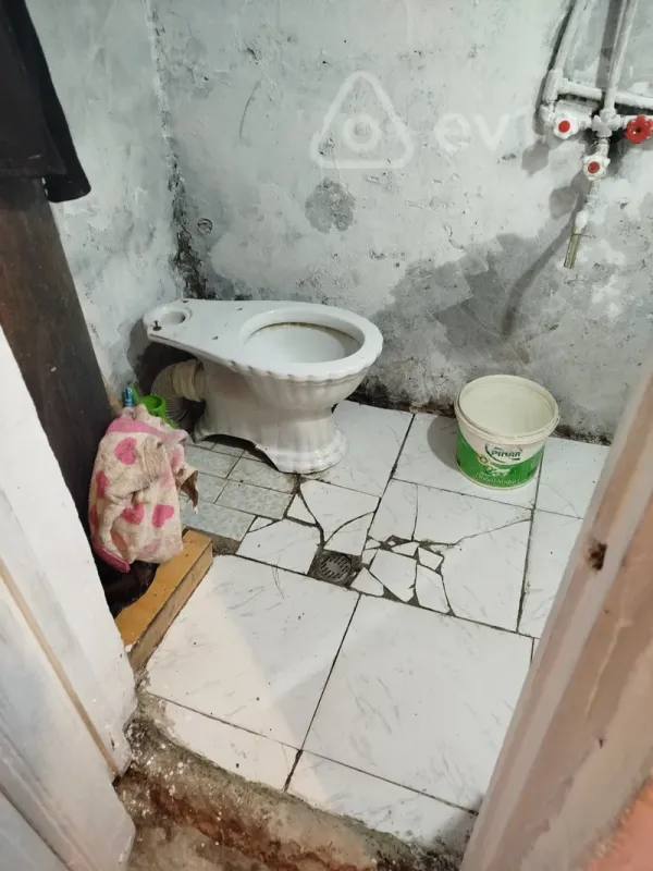 Kirayə verilir 1 otaqlı köhnə tikili 20 m²