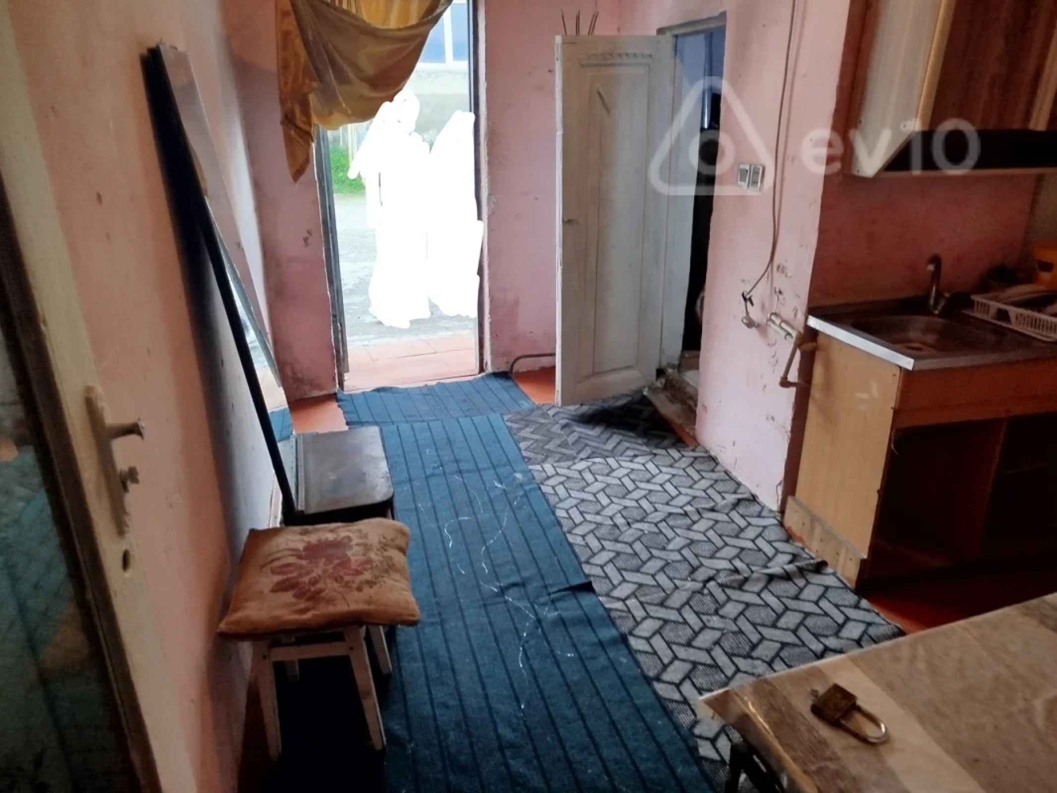 Kirayə verilir 1 otaqlı köhnə tikili 20 m²