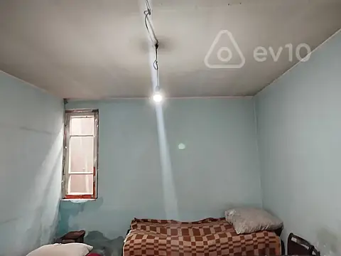 Kirayə verilir 1 otaqlı köhnə tikili 20 m²