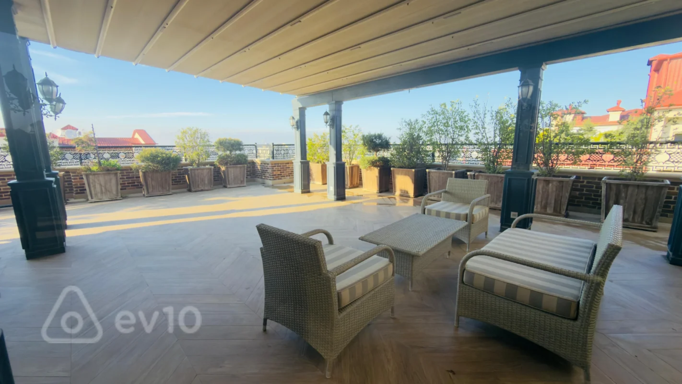 Kirayə verilir 3 otaqlı yeni tikili 400 m²