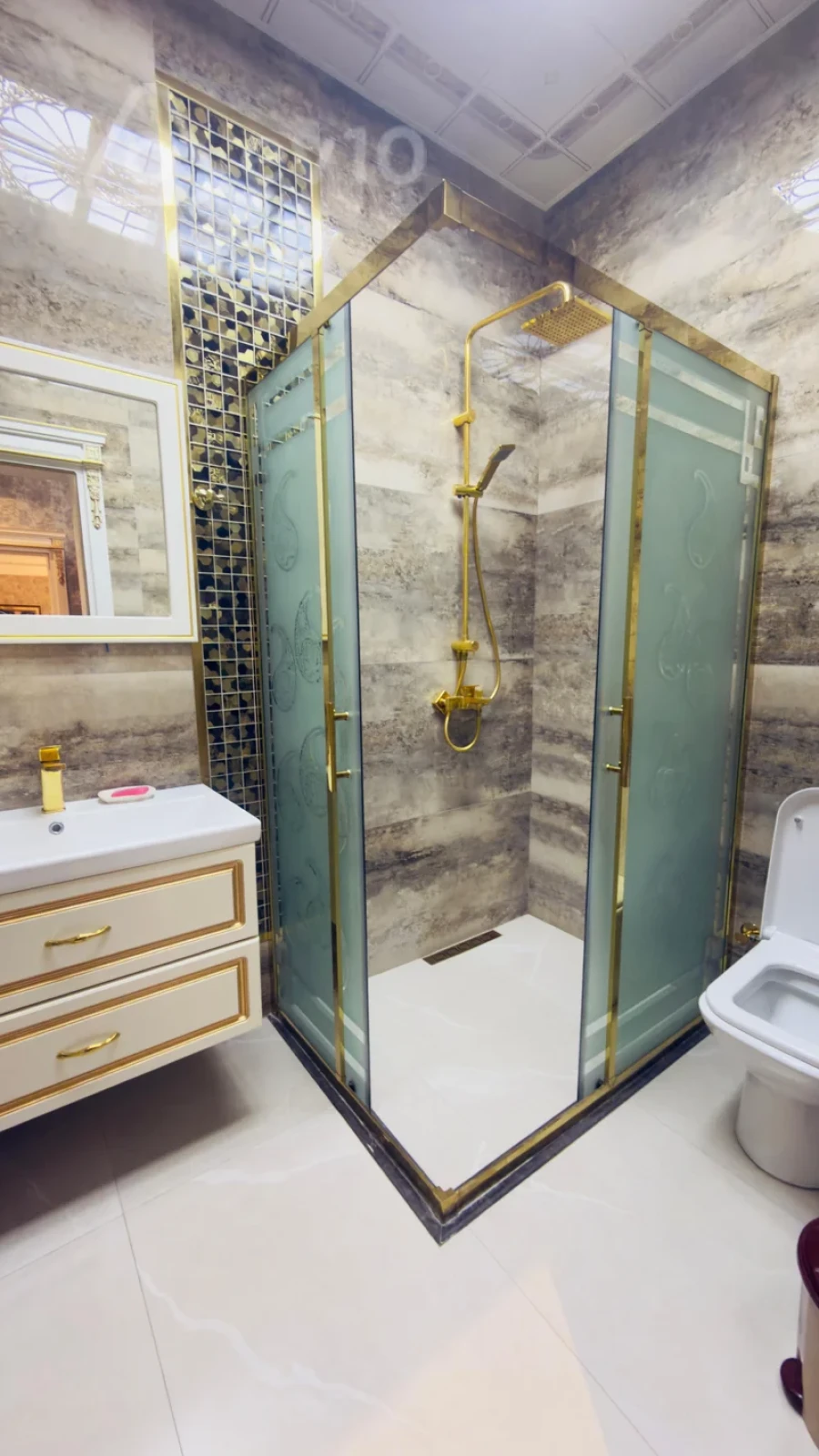 Kirayə verilir 3 otaqlı yeni tikili 400 m²