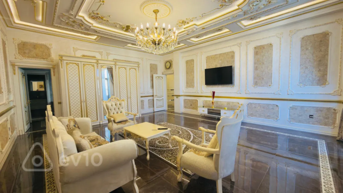 Kirayə verilir 3 otaqlı yeni tikili 400 m²