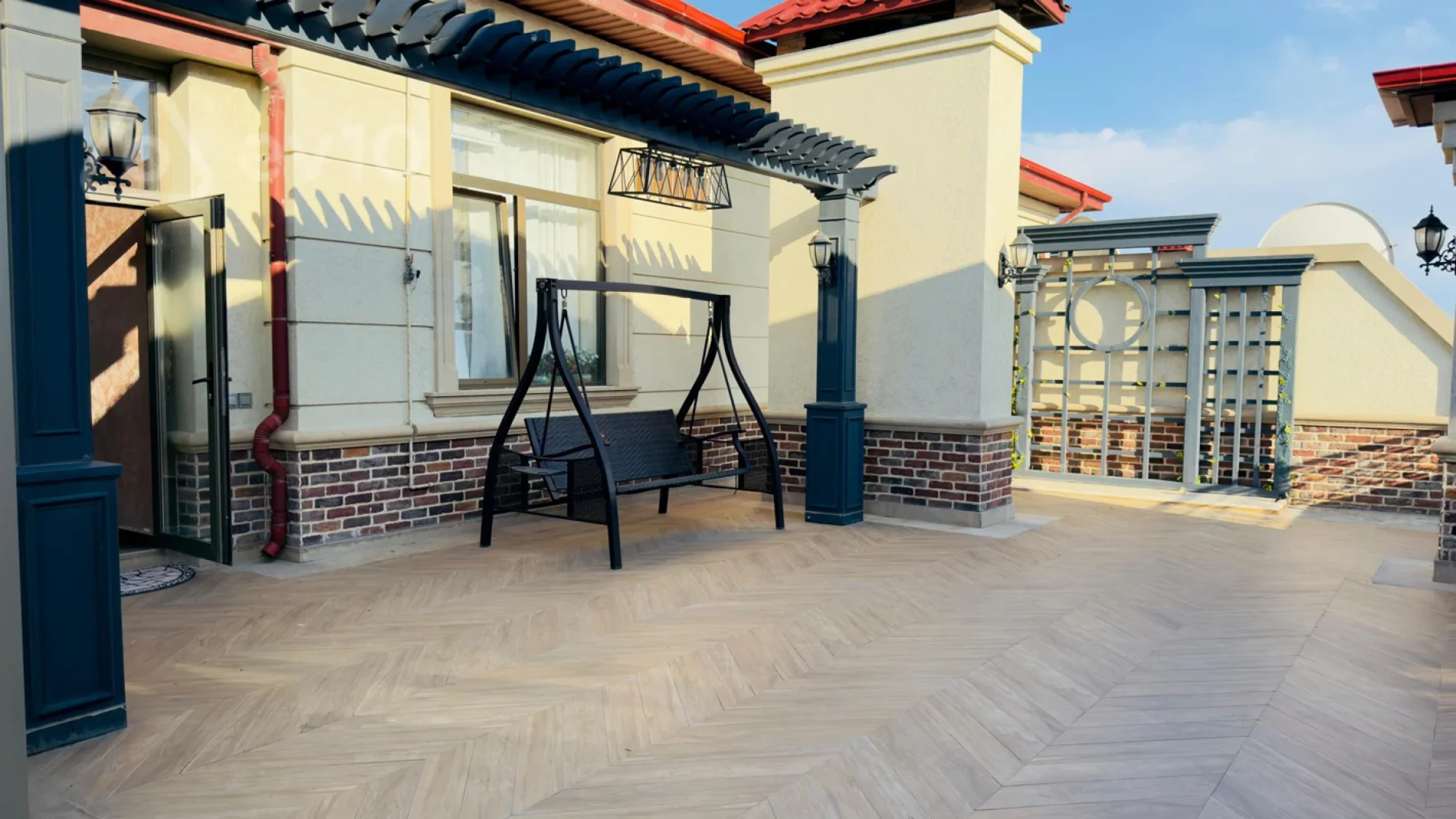 Kirayə verilir 3 otaqlı yeni tikili 400 m²