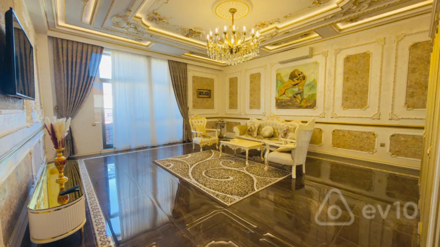 Kirayə verilir 3 otaqlı yeni tikili 400 m²