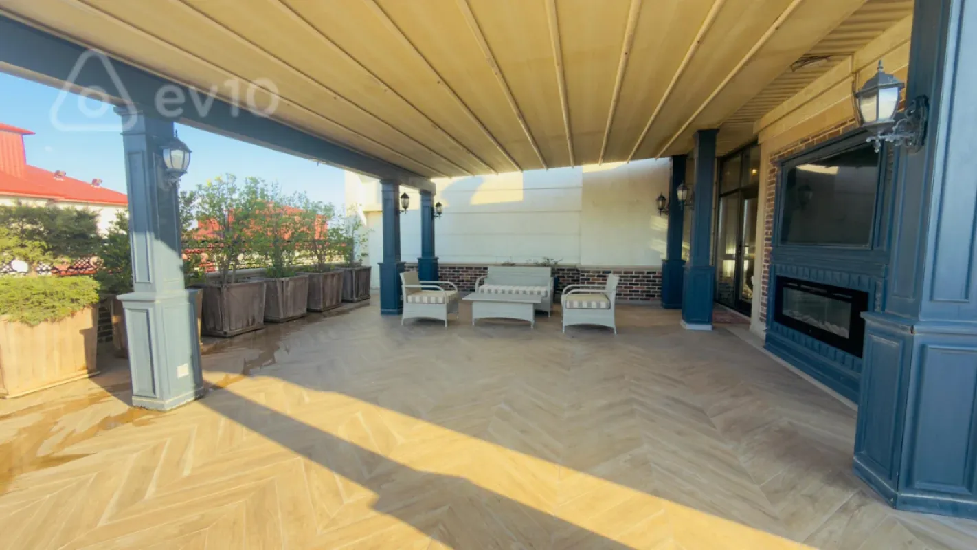 Kirayə verilir 3 otaqlı yeni tikili 400 m²