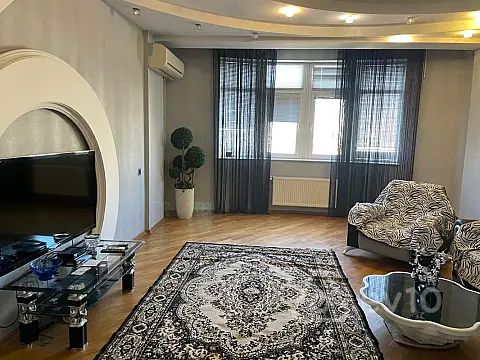 Kirayə verilir 3 otaqlı yeni tikili 105 m²