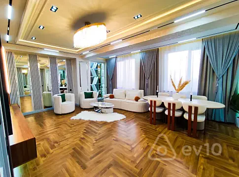 Satılır 4 otaqlı yeni tikili 185 m² — Bakı, Nizami 4 otaq 185.00 m²