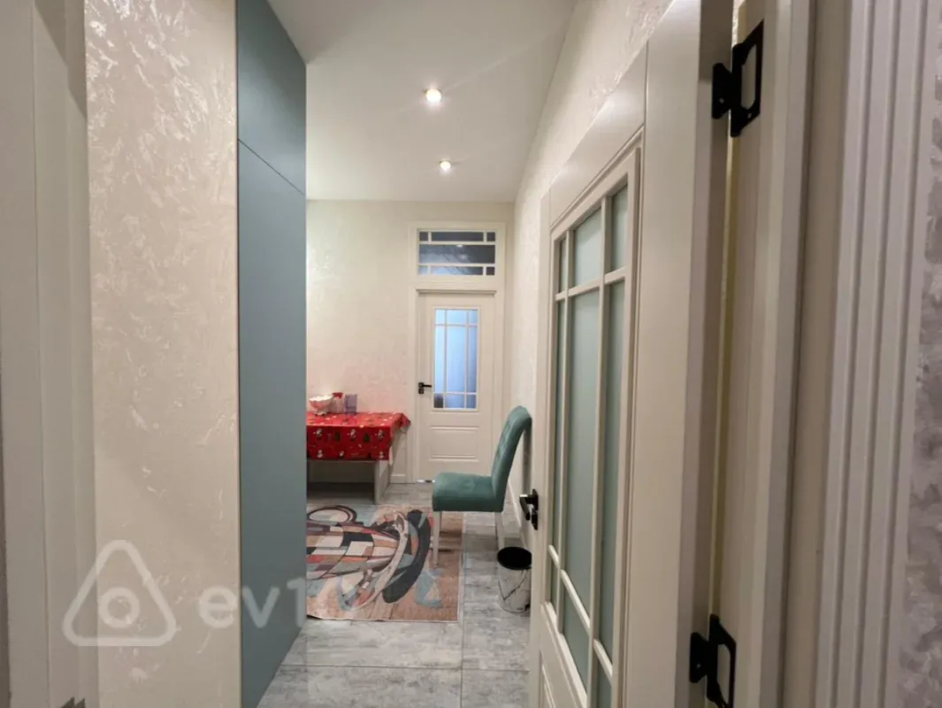 Satılır 2 otaqlı yeni tikili 60 m²