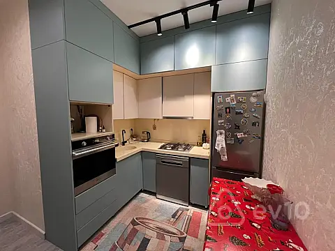 Satılır 2 otaqlı yeni tikili 60 m²