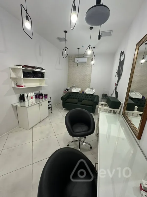 Kirayə verilir mənzil 164 m²