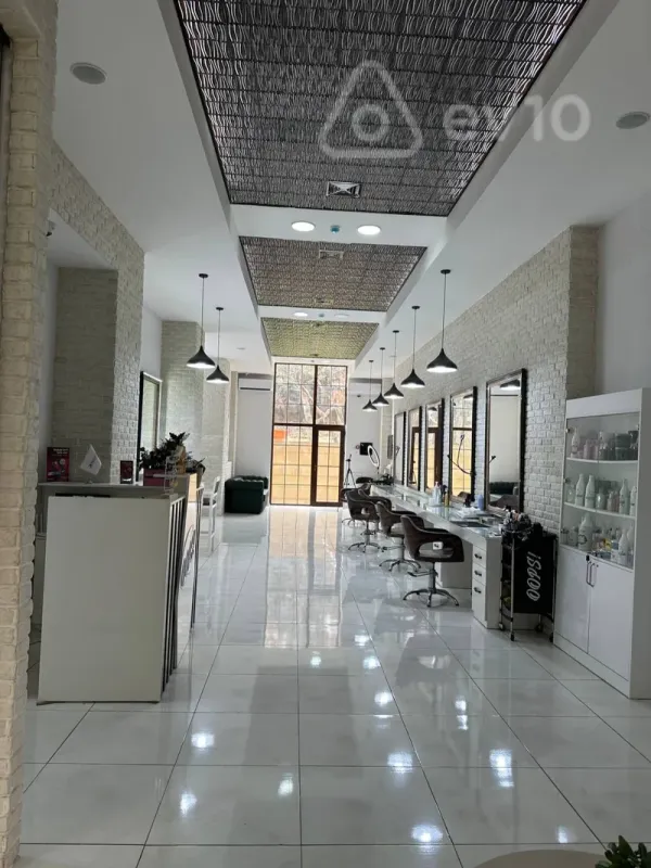 Kirayə verilir mənzil 164 m²