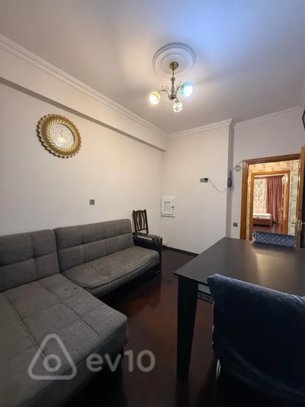 Kirayə verilir 2 otaqlı yeni tikili 50 m²