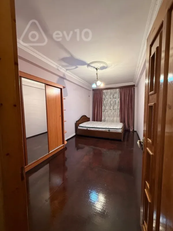Kirayə verilir 2 otaqlı yeni tikili 50 m²