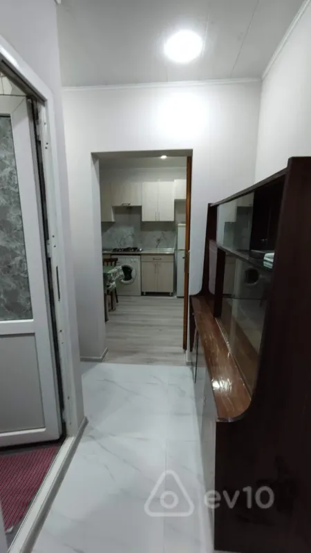 Kirayə verilir 1 otaqlı yeni tikili 31 m²
