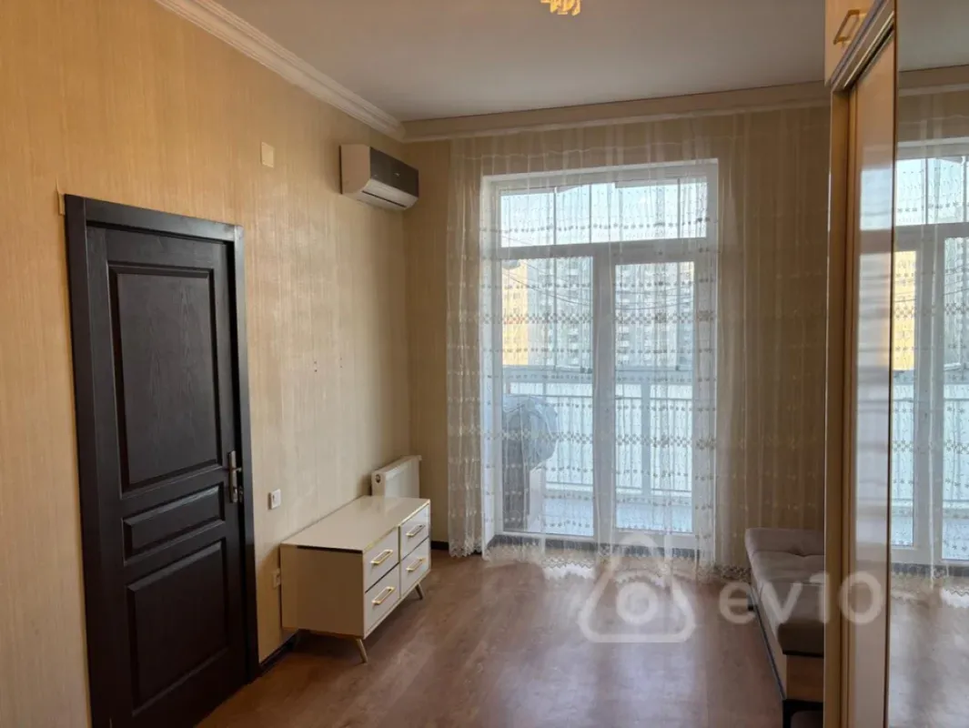 Kirayə verilir 1 otaqlı yeni tikili 41 m²