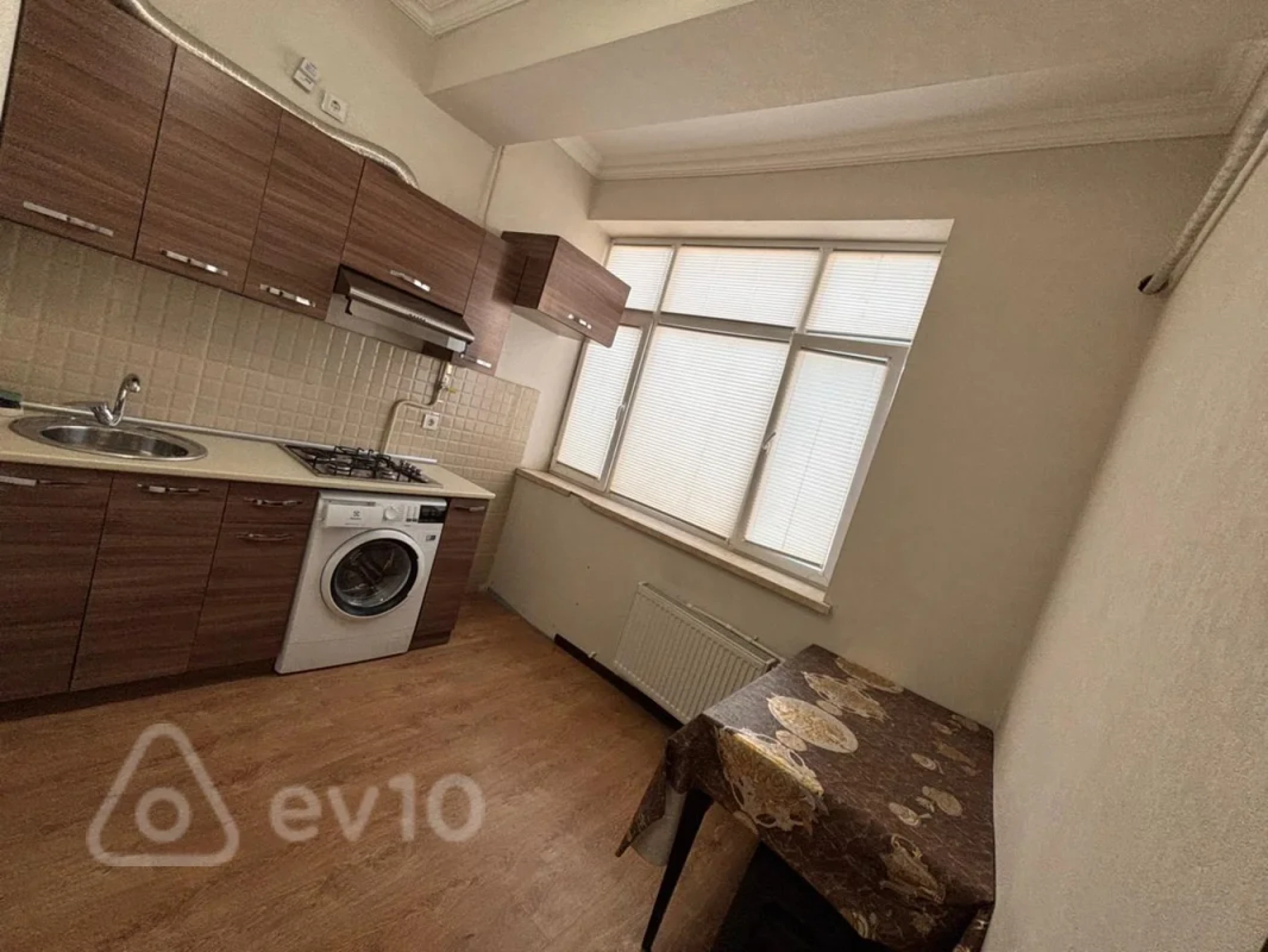 Kirayə verilir 1 otaqlı yeni tikili 41 m²
