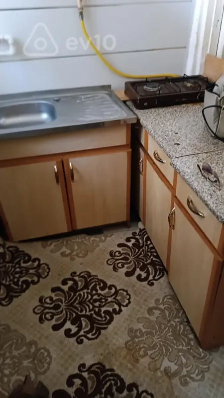 Kirayə verilir 1 otaqlı həyət evi 14 m²