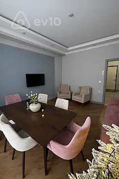 Kirayə verilir 2 otaqlı yeni tikili 77 m²