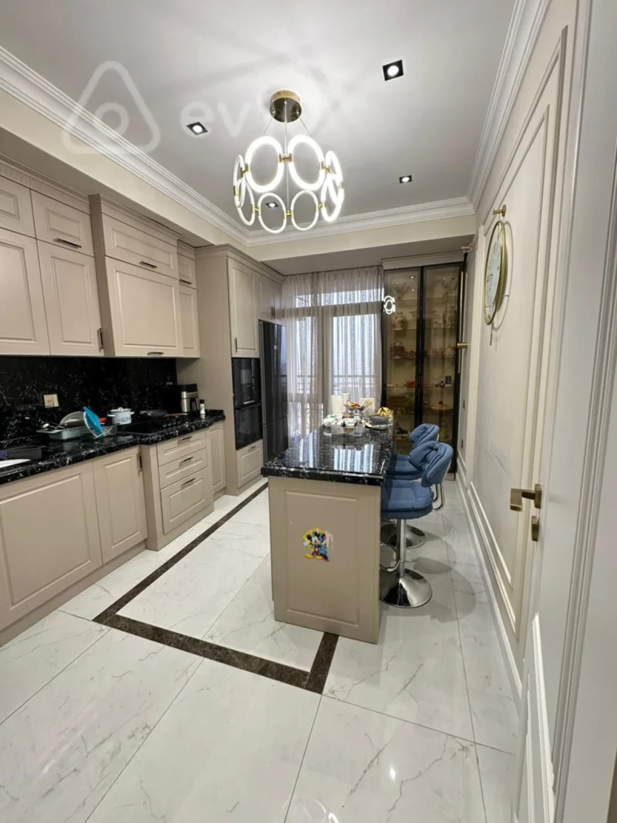 Satılır 3 otaqlı yeni tikili 120 m²