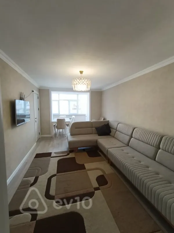 Satılır 3 otaqlı köhnə tikili 75 m²
