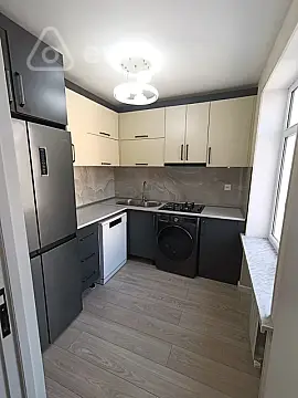 Satılır 3 otaqlı köhnə tikili 75 m²