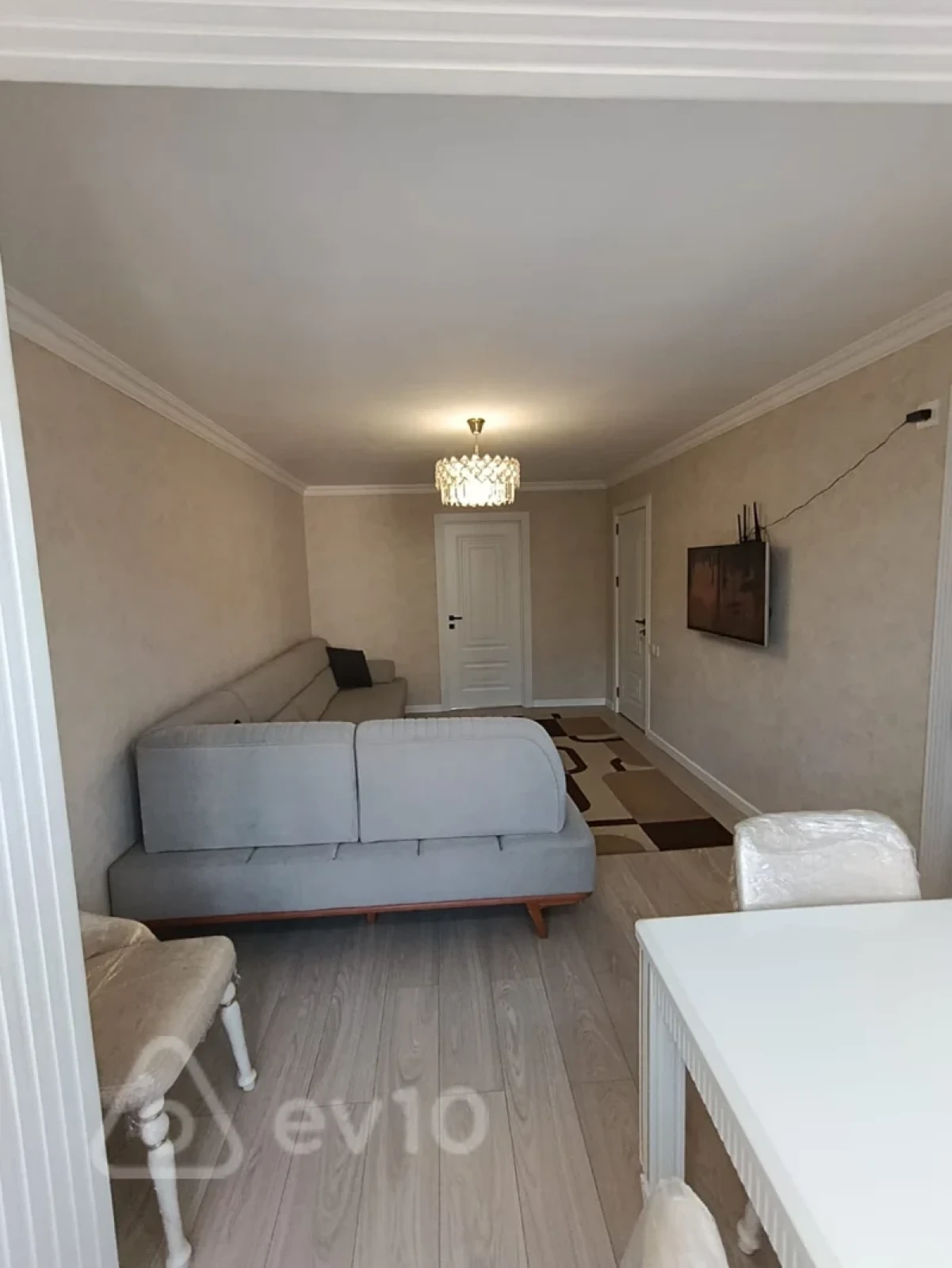 Satılır 3 otaqlı köhnə tikili 75 m²