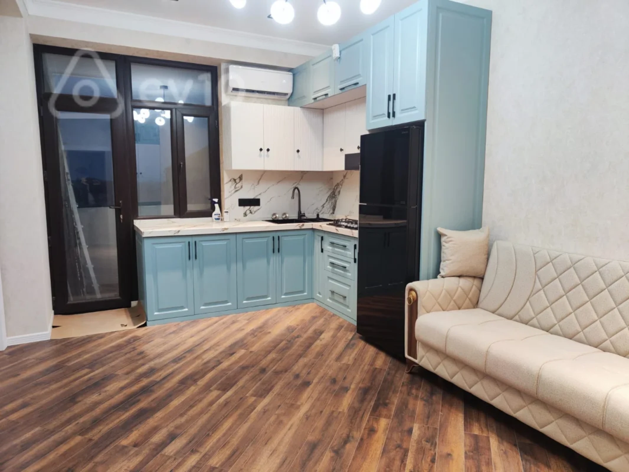 Kirayə verilir 3 otaqlı yeni tikili 65 m²