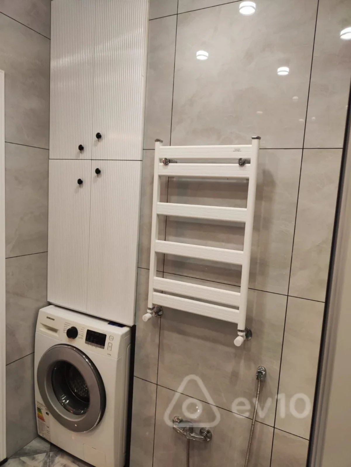 Kirayə verilir 3 otaqlı yeni tikili 65 m²