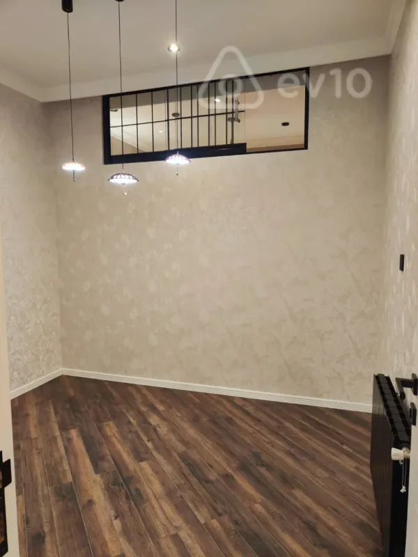 Kirayə verilir 3 otaqlı yeni tikili 65 m²