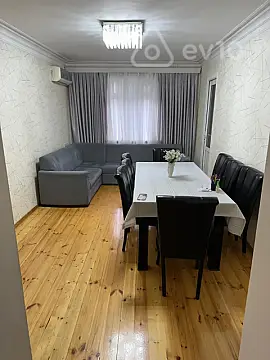 Satılır 5 otaqlı köhnə tikili 110 m² — Bakı, Səbail 5 otaq 110.00 m²