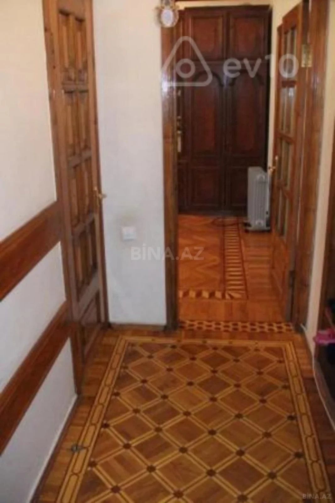 Kirayə verilir 2 otaqlı köhnə tikili 55 m²