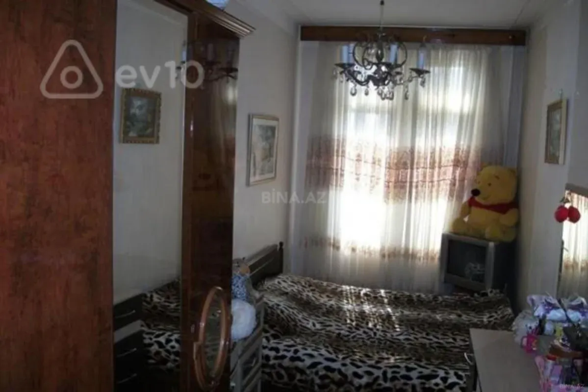 Kirayə verilir 2 otaqlı köhnə tikili 55 m²