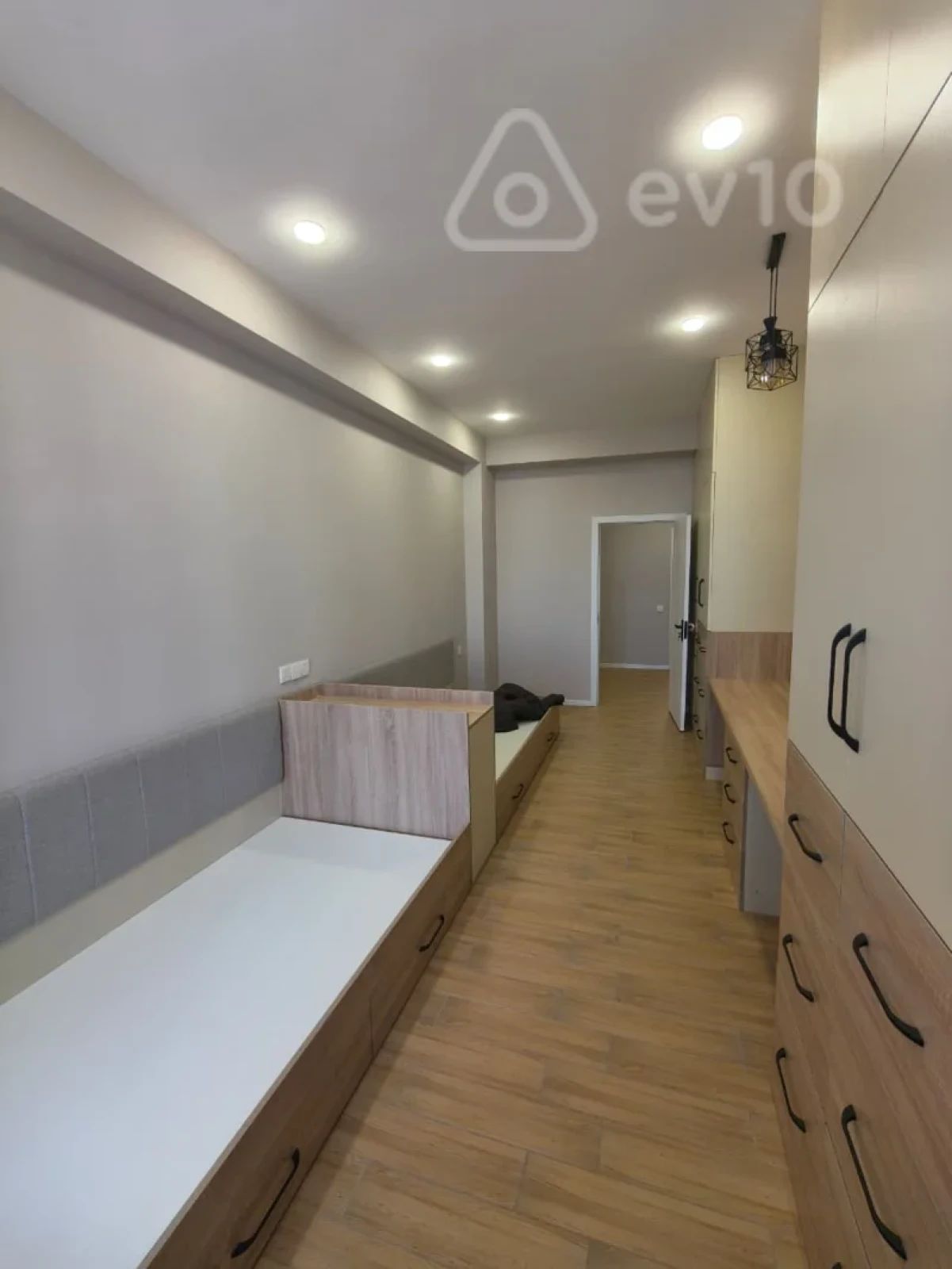 Satılır 3 otaqlı yeni tikili 127 m²