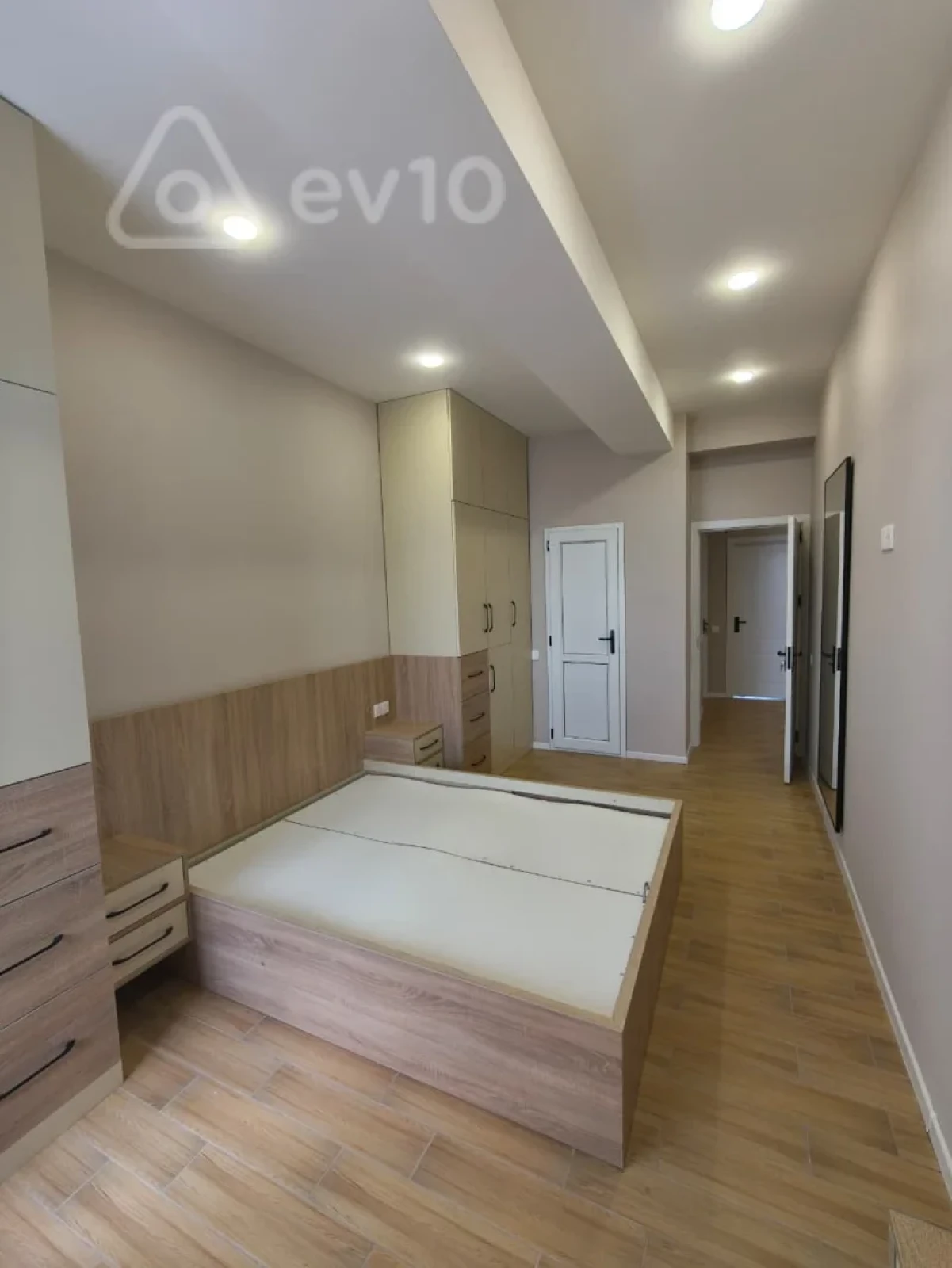 Satılır 3 otaqlı yeni tikili 127 m²